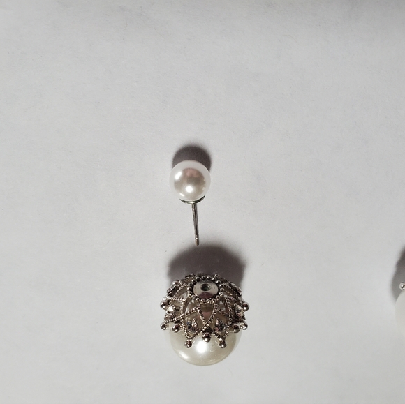 Earrings - Picture 3 of 4